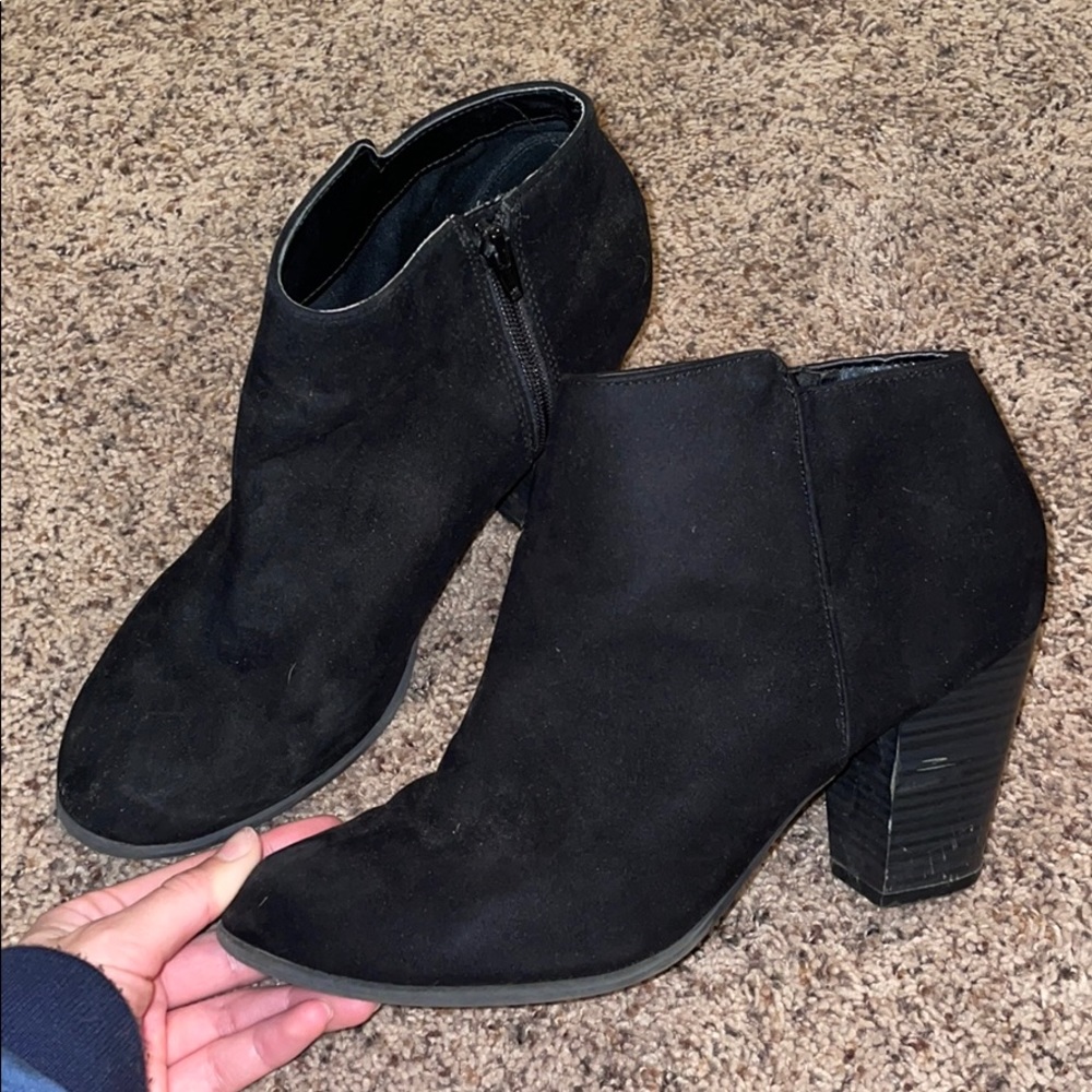 black heeled boots